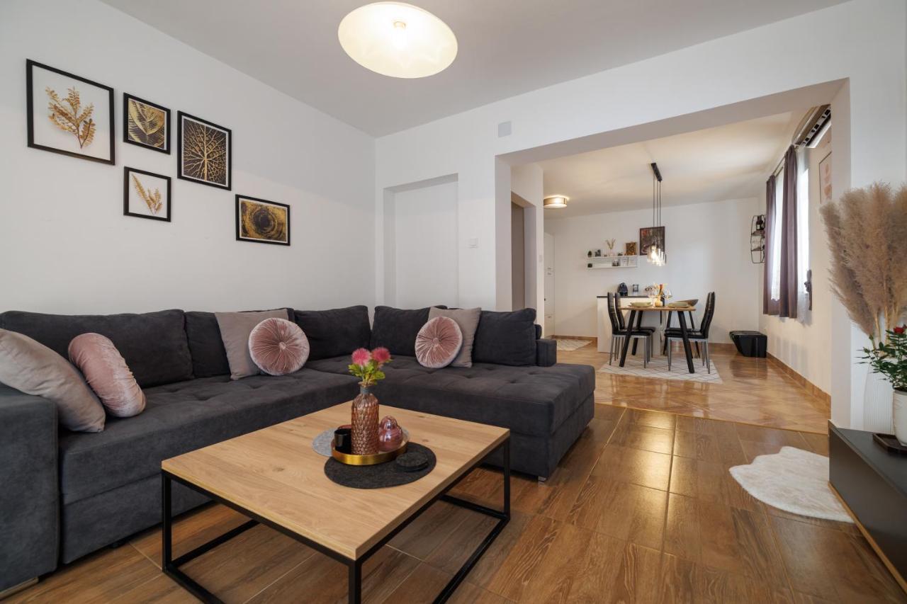 Spacious And Modern App With Big Terrace مالينسكا المظهر الخارجي الصورة